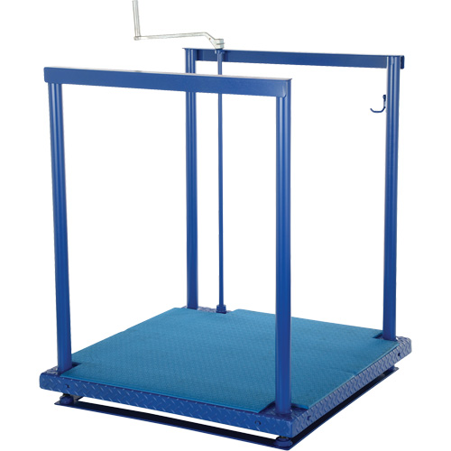 Ergonomic Posi-Crank Platform With Anti-Fatigue Mat, 36" W x 72" D, 500 lbs. Capacity, All-Welded OSI Industrial Sales