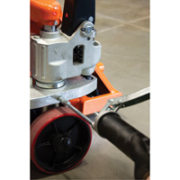 Heavy-Duty Lever Grease Gun, 14 oz Capacity OSI Industrial Sales