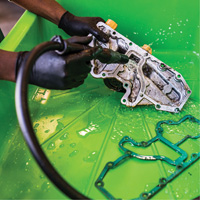 Nettoyant et d&eacute;graissant naturel CB 100 ALU, Bouteille &agrave; g&acirc;chette OSI Industrial Sales