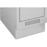 Base en retrait pour casiers &eacute;conomiques Clean Line, 1 Blocs, 4" lo x 12" la x 18" p, Gris, Acier OSI Industrial Sales