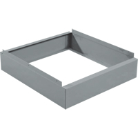 Base en retrait pour casiers &eacute;conomiques Clean Line, 1 Blocs, 4" lo x 12" la x 18" p, Gris, Acier OSI Industrial Sales