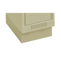 Base en retrait pour casiers &eacute;conomiques Clean Line, 1 Blocs, 4" lo x 12" la x 18" p, Beige, Acier OSI Industrial Sales