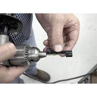 Gabarit de perçage de collecteur pour GM 4,8 L; 5,3 L et 6 L OSI Industrial Sales