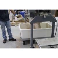 M&eacute;ga pelle &agrave; main, Plastique, Rouge, 128 oz. OSI Industrial Sales