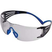 Lunettes de s&eacute;curit&eacute; SecureFit s&eacute;rie 400, Lentille Int&eacute;rieur/ext&eacute;rieur, Antibu&eacute;e/Anti-&eacute;gratignures, ANSI Z87+/R&eacute;pond ou surpasse la norme CSA Z94.3 OSI Industrial Sales