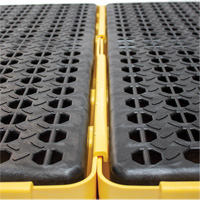 Palette &agrave; profil bas pour contr&ocirc;le des d&eacute;versements, Capacit&eacute; de d&eacute;versement 25.5 gal. US, 49" x 24" x 6,5" OSI Industrial Sales