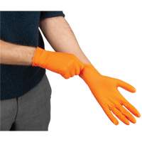 Gants d'examen de poids lourd &agrave; prise tactile, Petit, Nitrile, 8 mils, Sans poudre, Orange OSI Industrial Sales