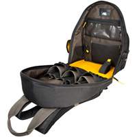 Sacs &agrave; dos pour outils Techgear &agrave; 53 pochettes, 16" lo x 13-1/4" la, Noir, Polyester OSI Industrial Sales