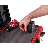 Coffre &agrave; outils avec partitions ajustables Packout, 20-7/10" x 15-1/5" x 6-1/5", Noir/Rouge OSI Industrial Sales