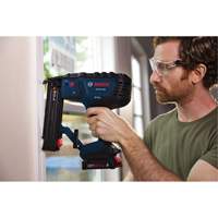 Brushless 18-Gauge Brad Nailer Kit with Standard Power Battery, 18 V, Lithium-Ion OSI Industrial Sales
