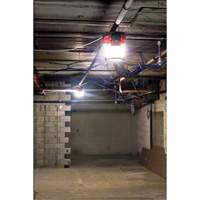 Lampe de chantier compacte M18 RADIUS avec ONE-KEY, DEL, 4400 lumens OSI Industrial Sales